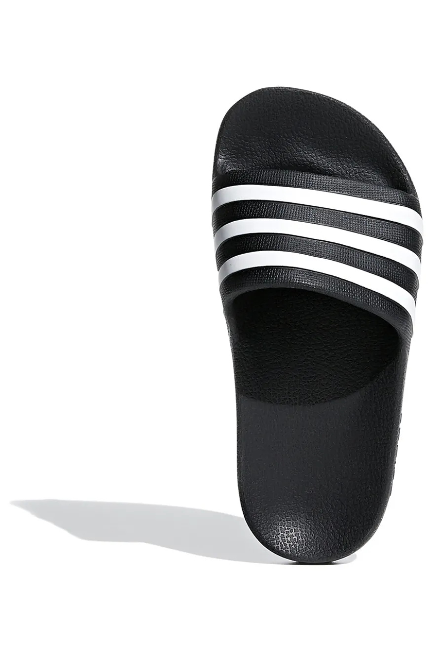 Adidas Adilette Aqua K – Schwarze Pantoletten mit goldenen Details