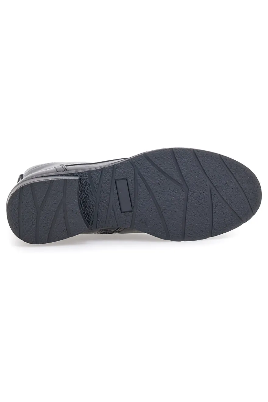 Anfibi neri in pelle con lacci Prima riga LB500