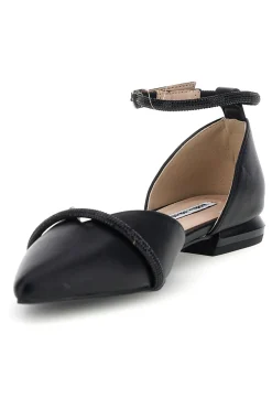 Ballerine nere a punta con cinturino Burani 51098C840