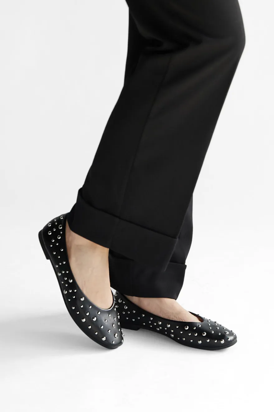 Ballerine nere con borchie First lady P676