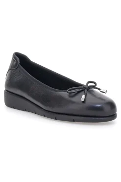 Ballerine nere in vera pelle con fiocco Prima riga 15856APRIL