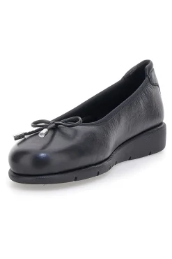 Ballerine nere in vera pelle con fiocco Prima riga 15856APRIL