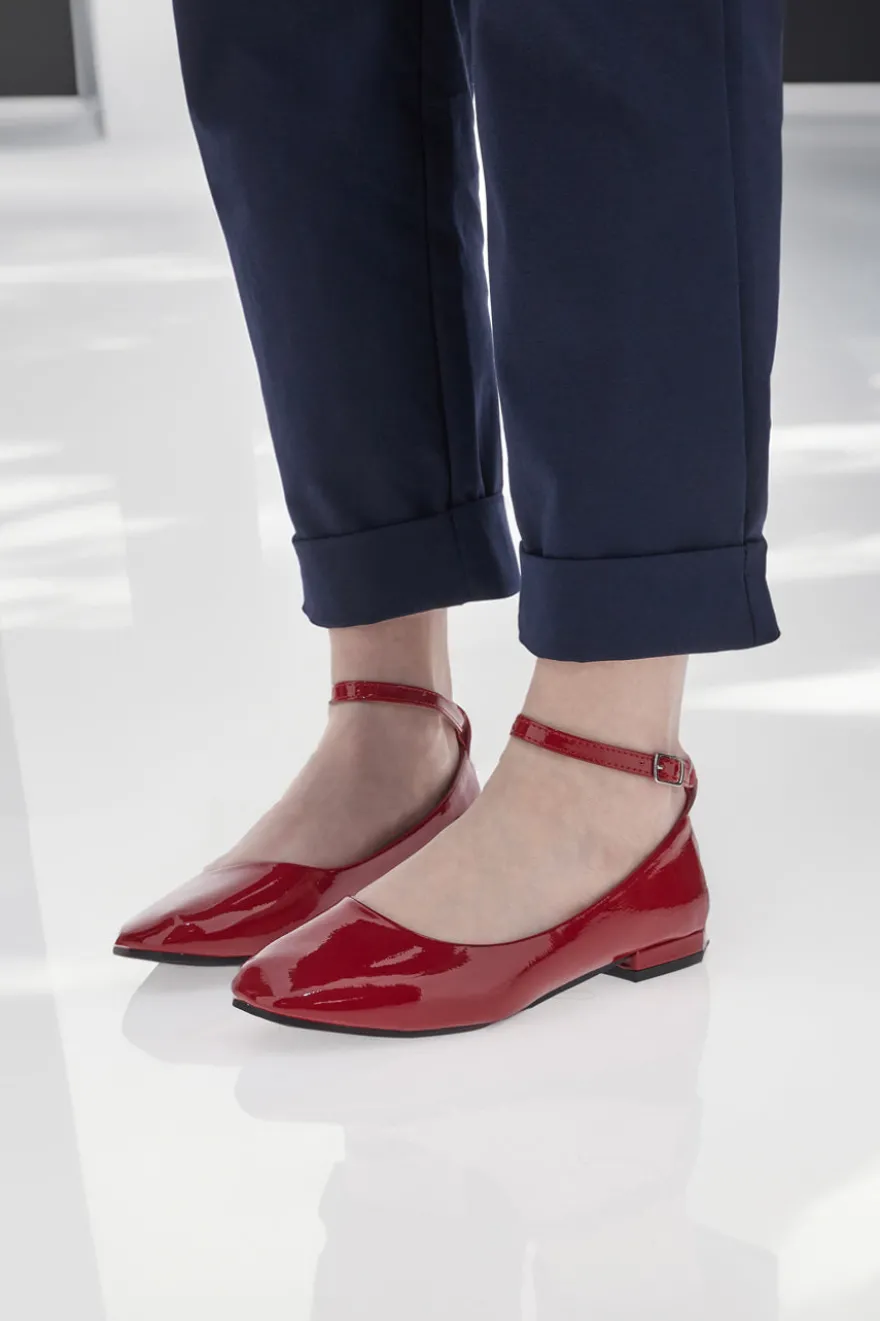 Ballerine Rosse Effetto Vernice con Cinturino e Tacco Comodo THE FIRST IDE1075
