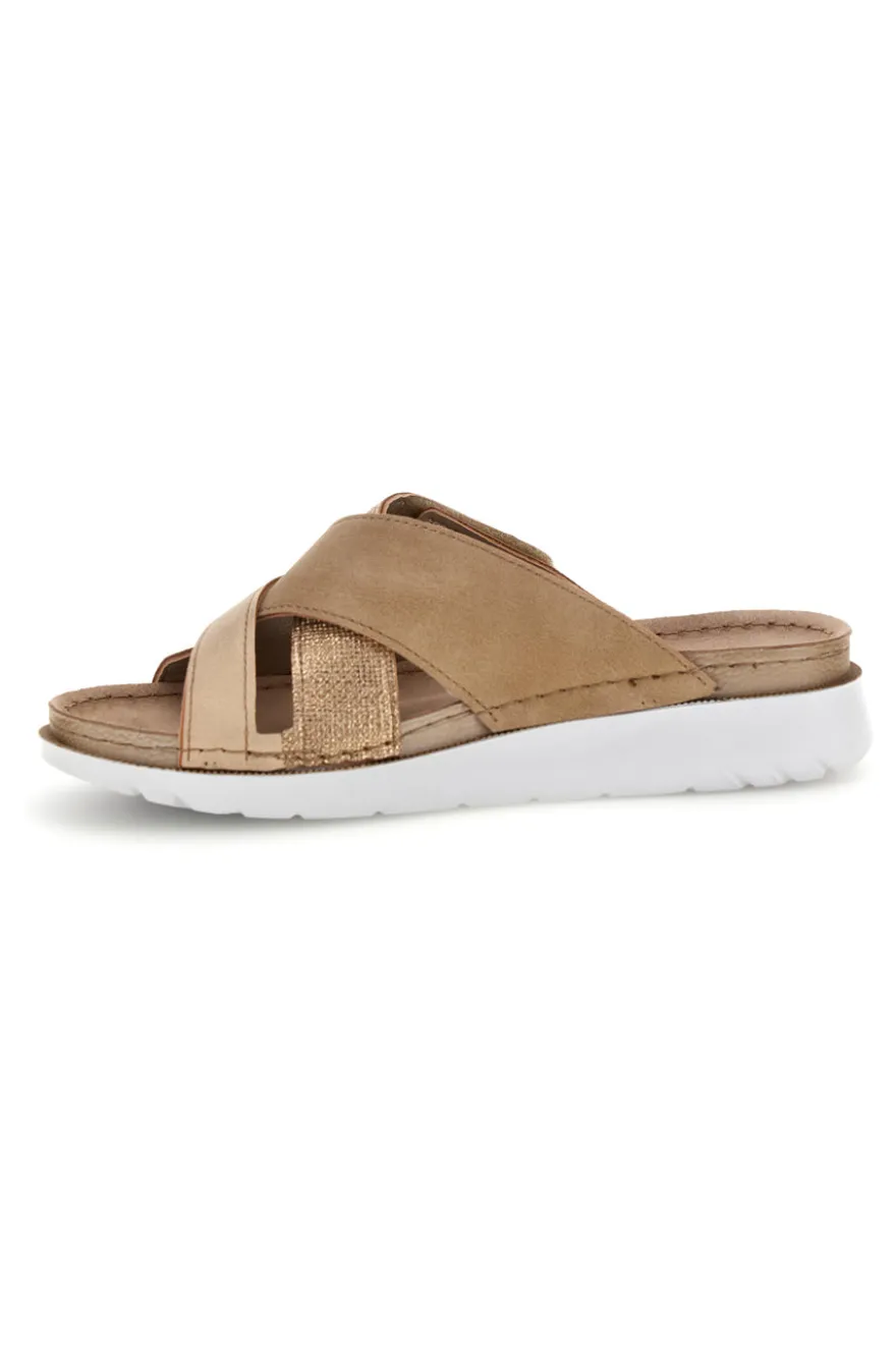 Beige Hausschuhe mit gekreuzten Riemen Inblu 57 CN