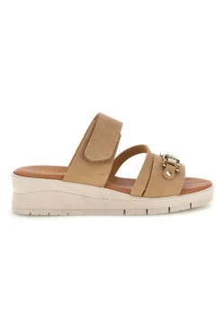 Beige Hausschuhe mit Hufeisen und verstellbarem Riemen Prima riga B315
