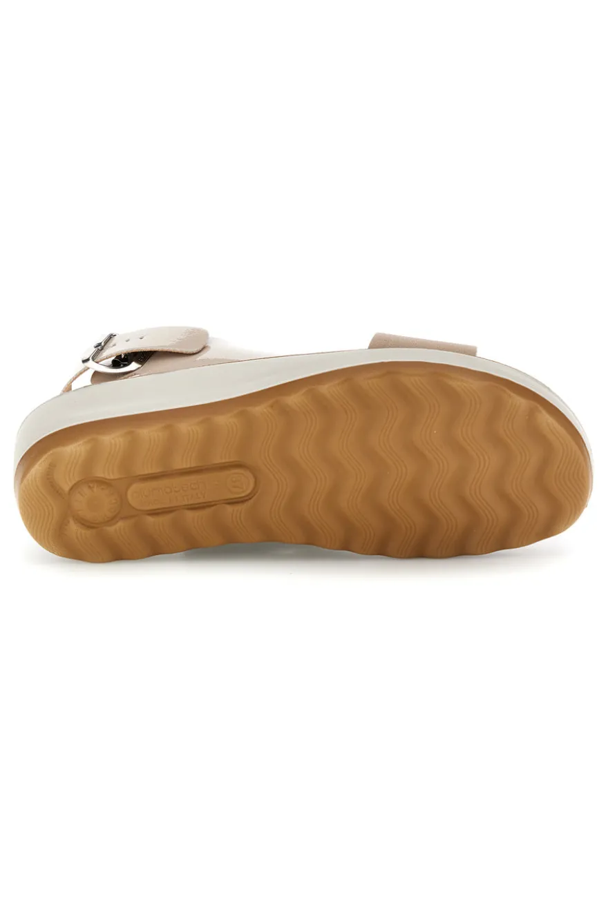 Beige Sandalen mit verstellbarem Riemen Fly Flot 90420G613C