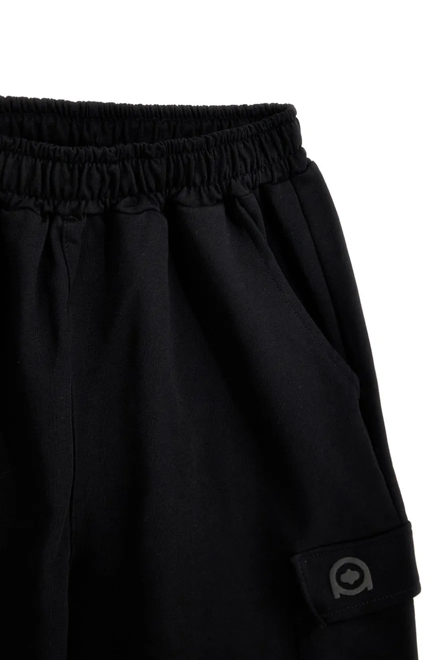 Bermuda nero in cotone con tasche laterali Boardman Alpha8