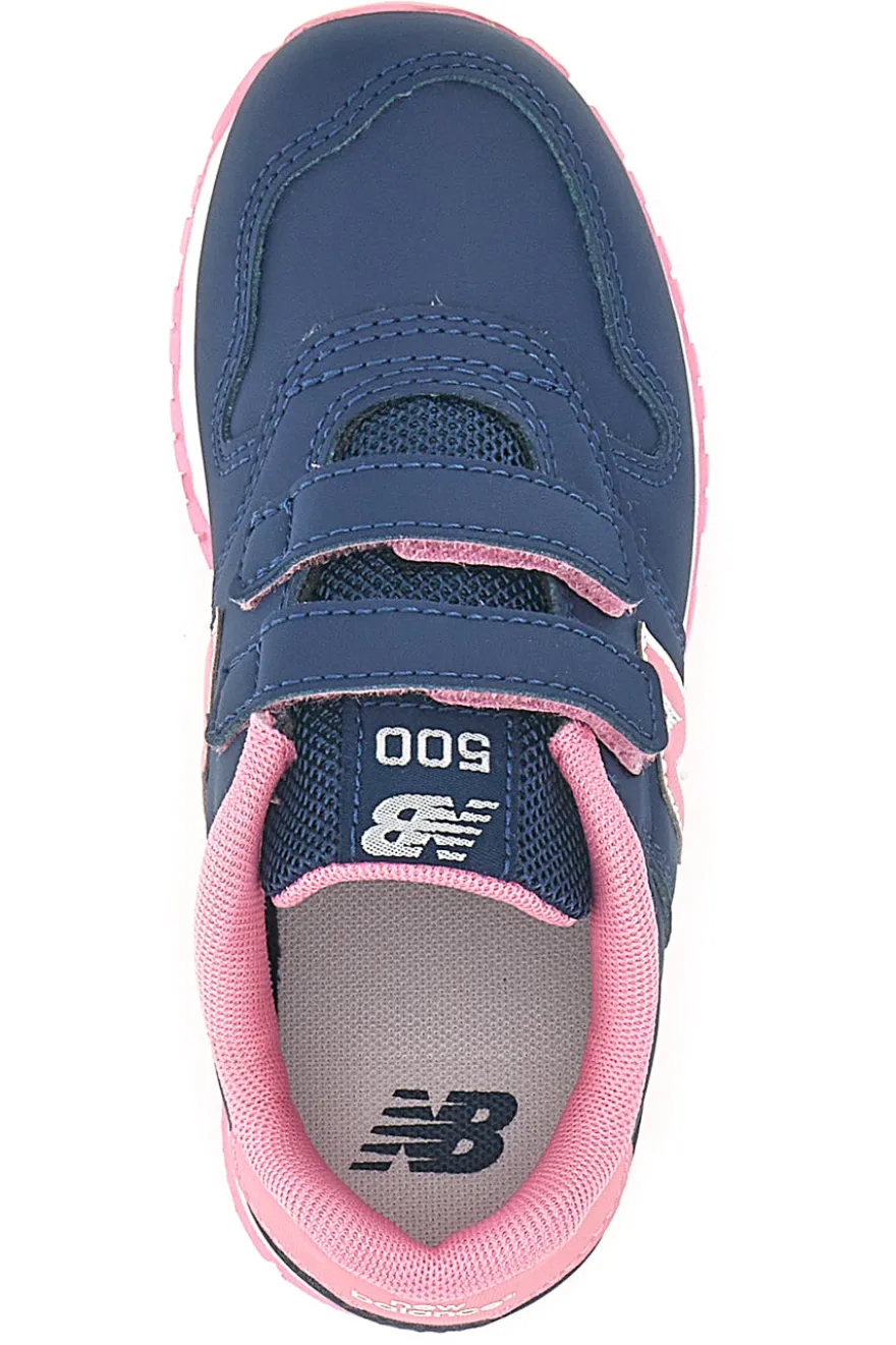 Blaue Sneakers New Balance 500 mit rosa Details und Klettverschluss
