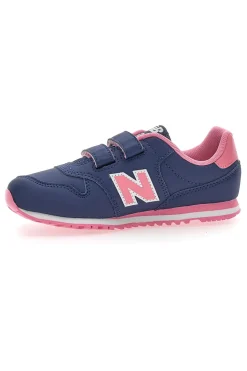 Blaue Sneakers New Balance 500 mit rosa Details und Klettverschluss