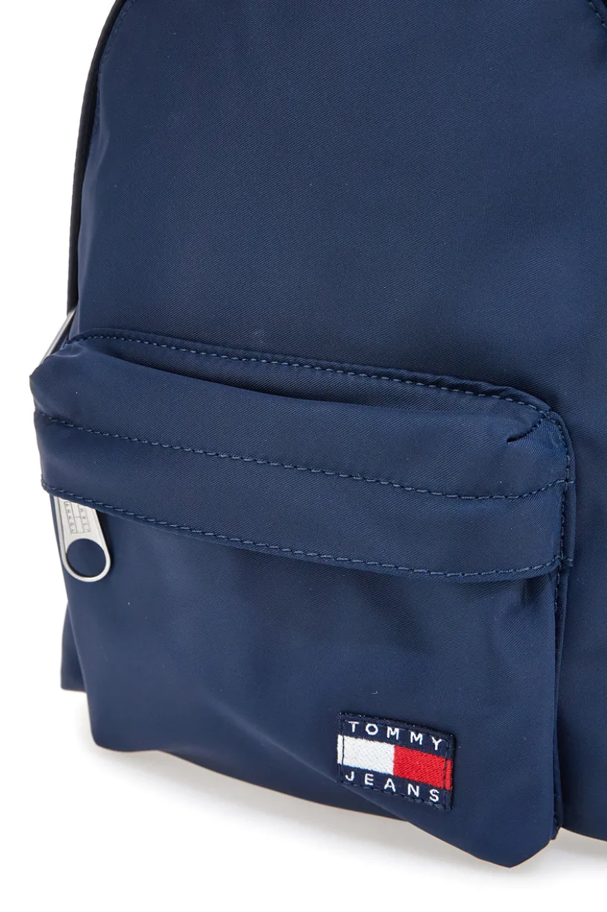 Blauer Stoffrucksack mit Tommy Daily Backpack-Logo