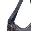Borsa nera con charm e zip dorate Naj-Oleari 61329/BOBA13