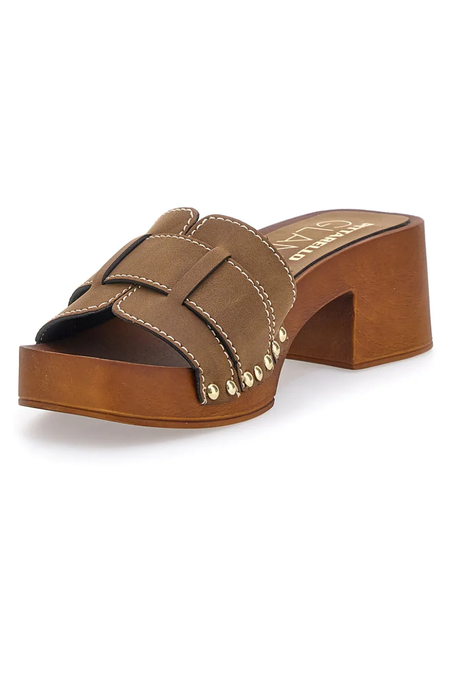 Braune Clogs-Hausschuhe mit Blockabsatz Pittarello 8657