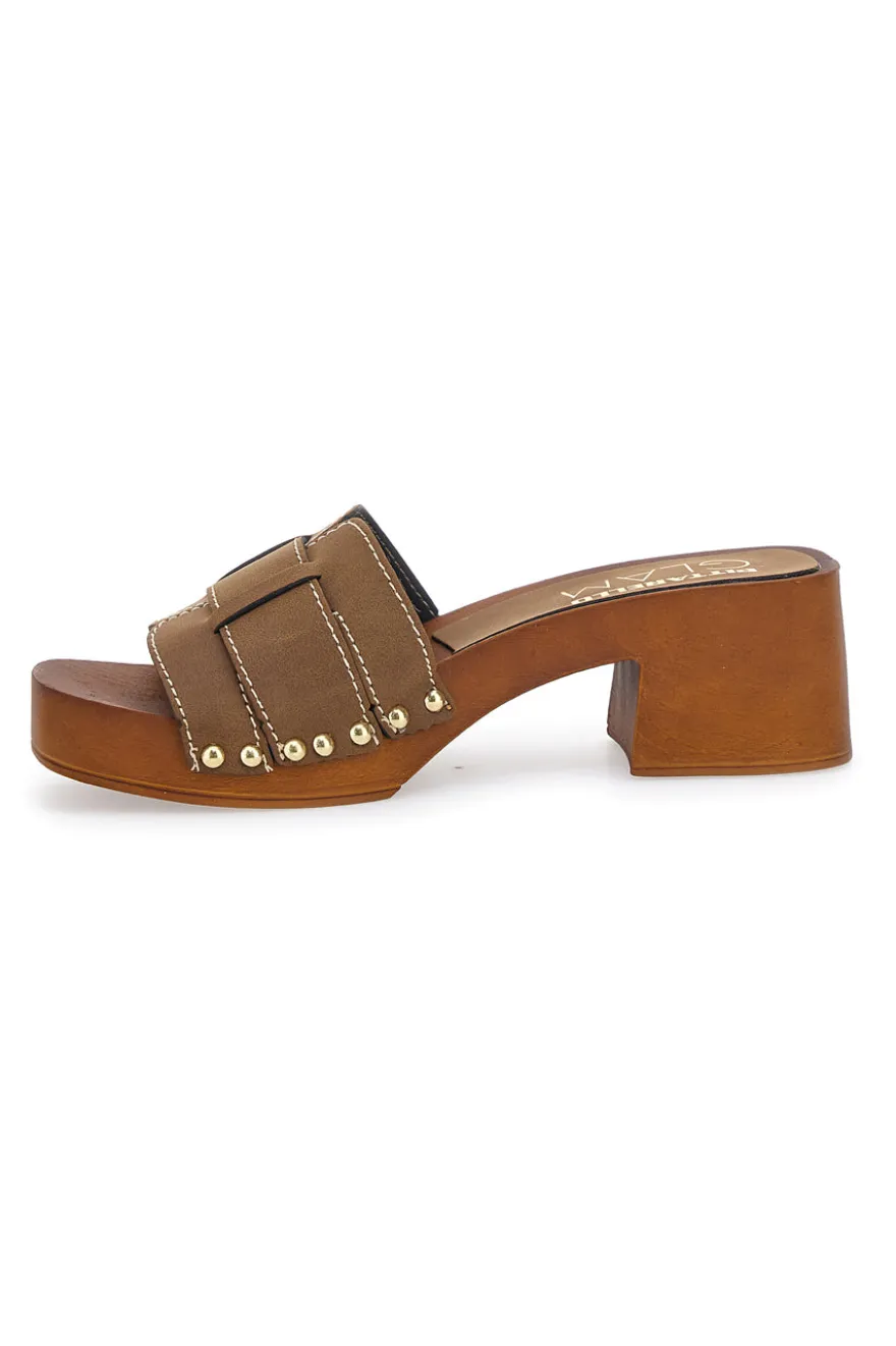 Braune Clogs-Hausschuhe mit Blockabsatz Pittarello 8657