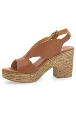 Braune Ledersandalen mit Absatz in Bastoptik, hergestellt in Italien, PITTARELLO 6714313