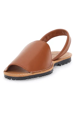 Braune menorquinische Schuhe mit Flat Fly Nature 101-Sohle