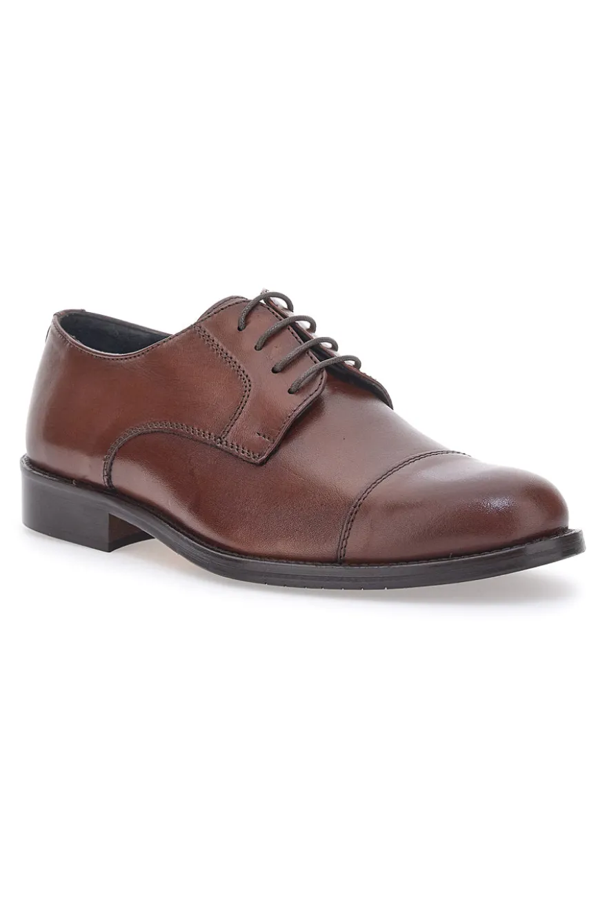 Braune Schnürschuhe aus echtem Leder Pittarello 7705