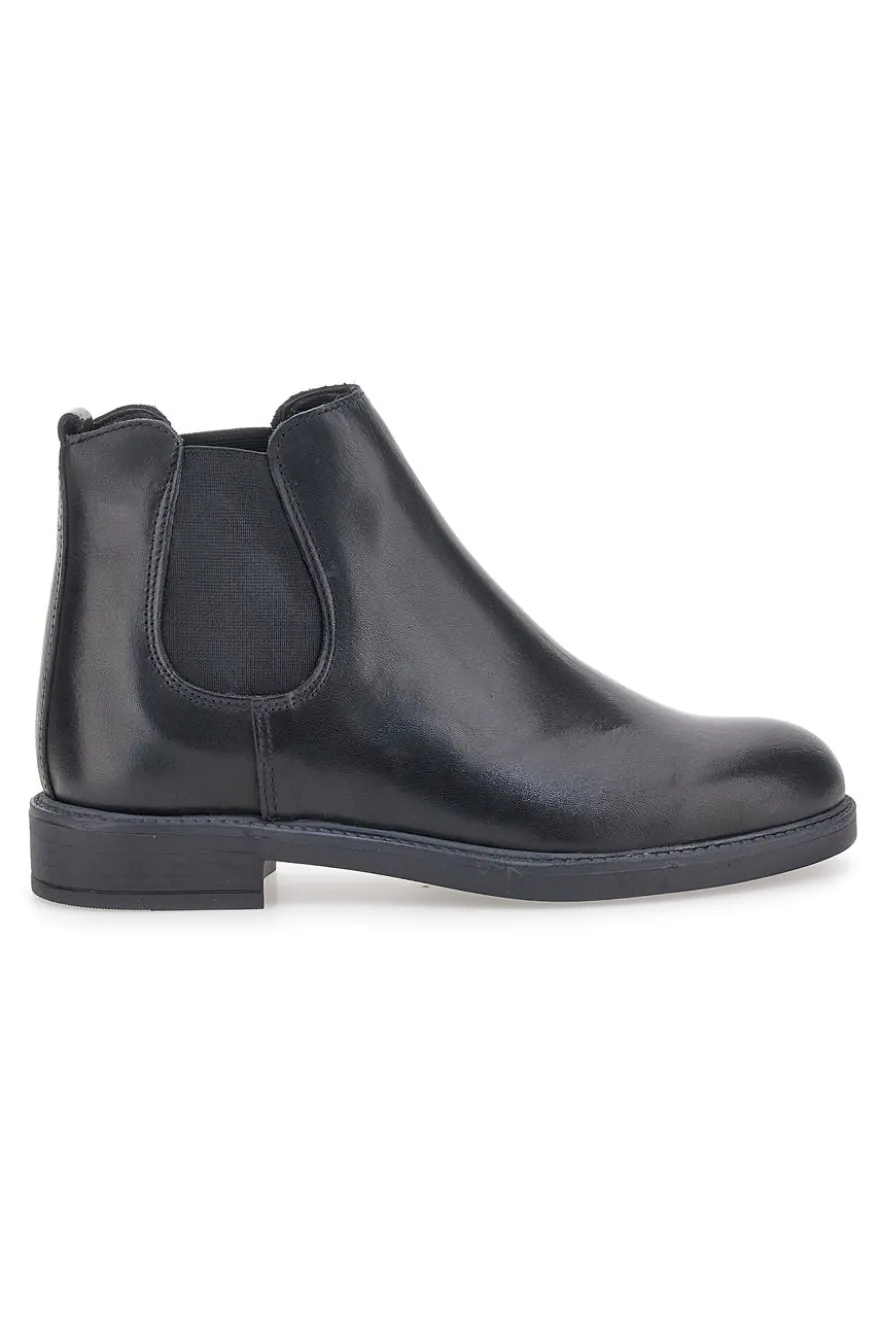 Chelsea boots neri in pelle liscia Pittarello elite 79