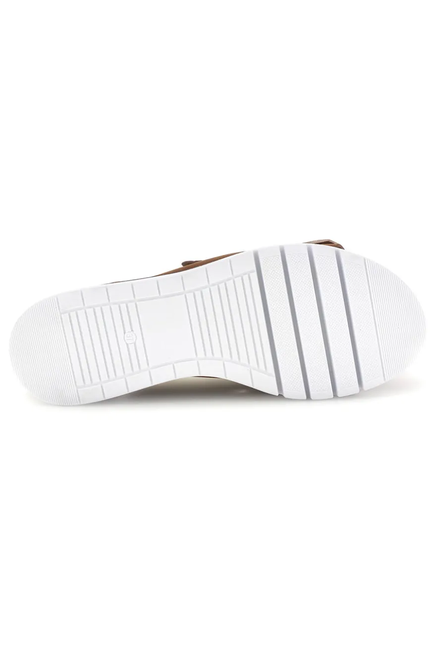 Ciabatta marrone con doppia fascia e fibbie Prima riga V113