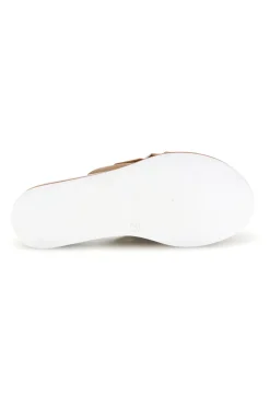 Ciabatte beige con fasce incrociate e fibbia Prima riga M201