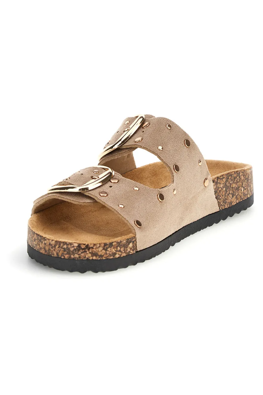 Ciabatte beige con fibbie e borchie Me & Me 15616
