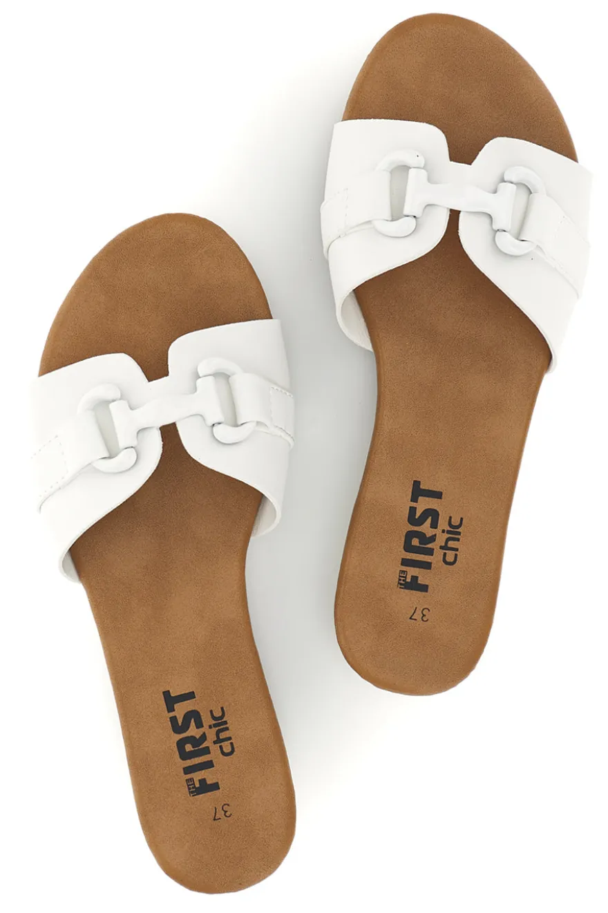 Ciabatte bianche con catena decorativa The first chic PREA441