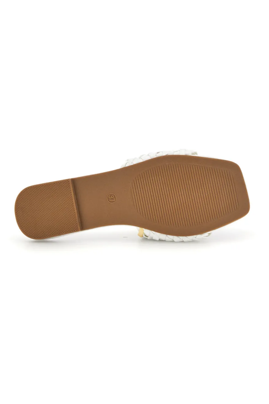 Ciabatte bianche con fascia intrecciata The first chic PRE5410