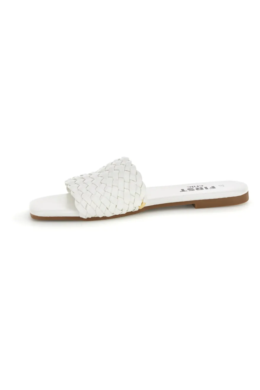 Ciabatte bianche con fascia intrecciata The first chic PRE5410