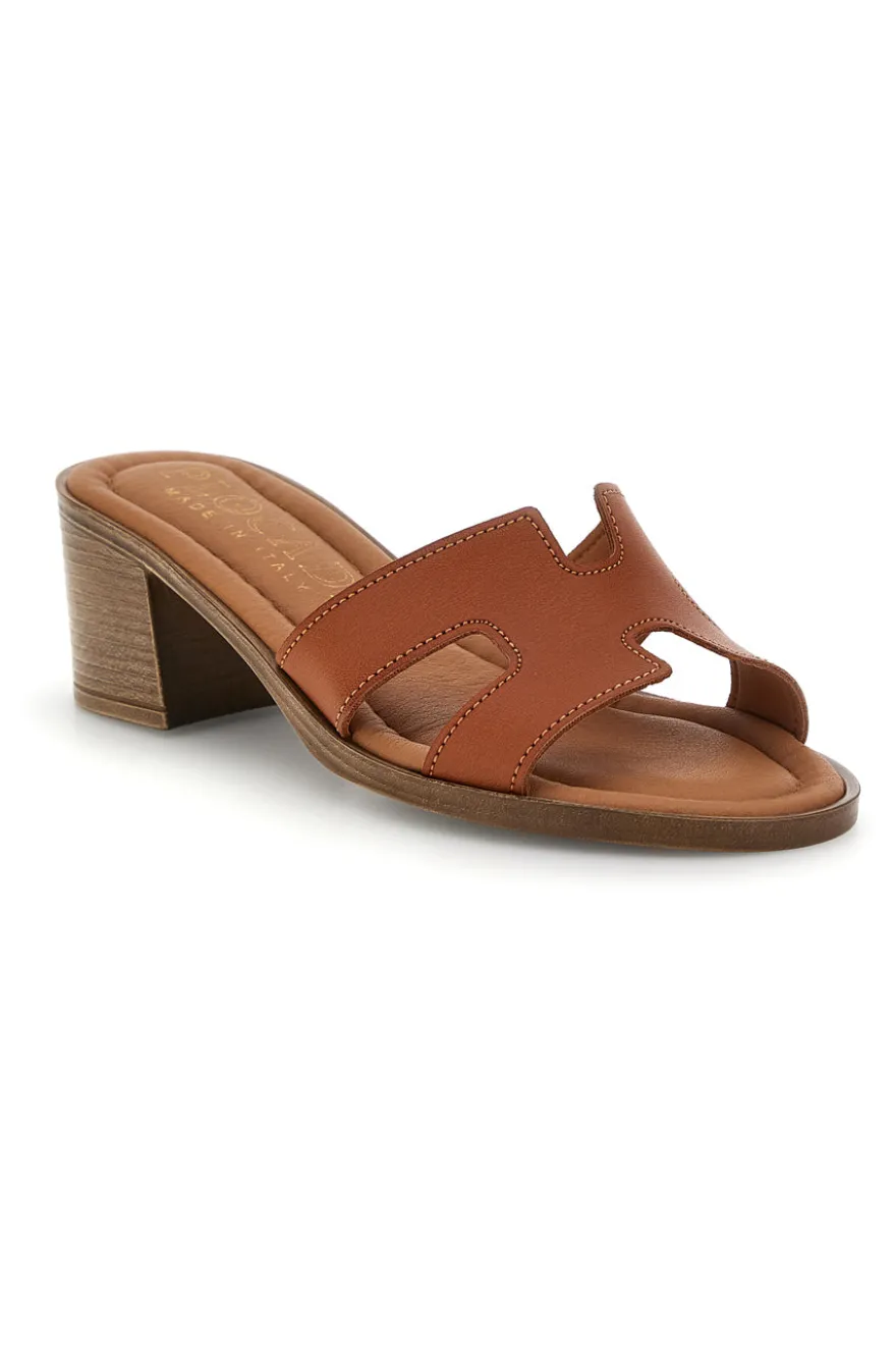 Ciabatte cuoio mules con fascia traforata e tacco effetto legno Made in Italy Plocadi 046525