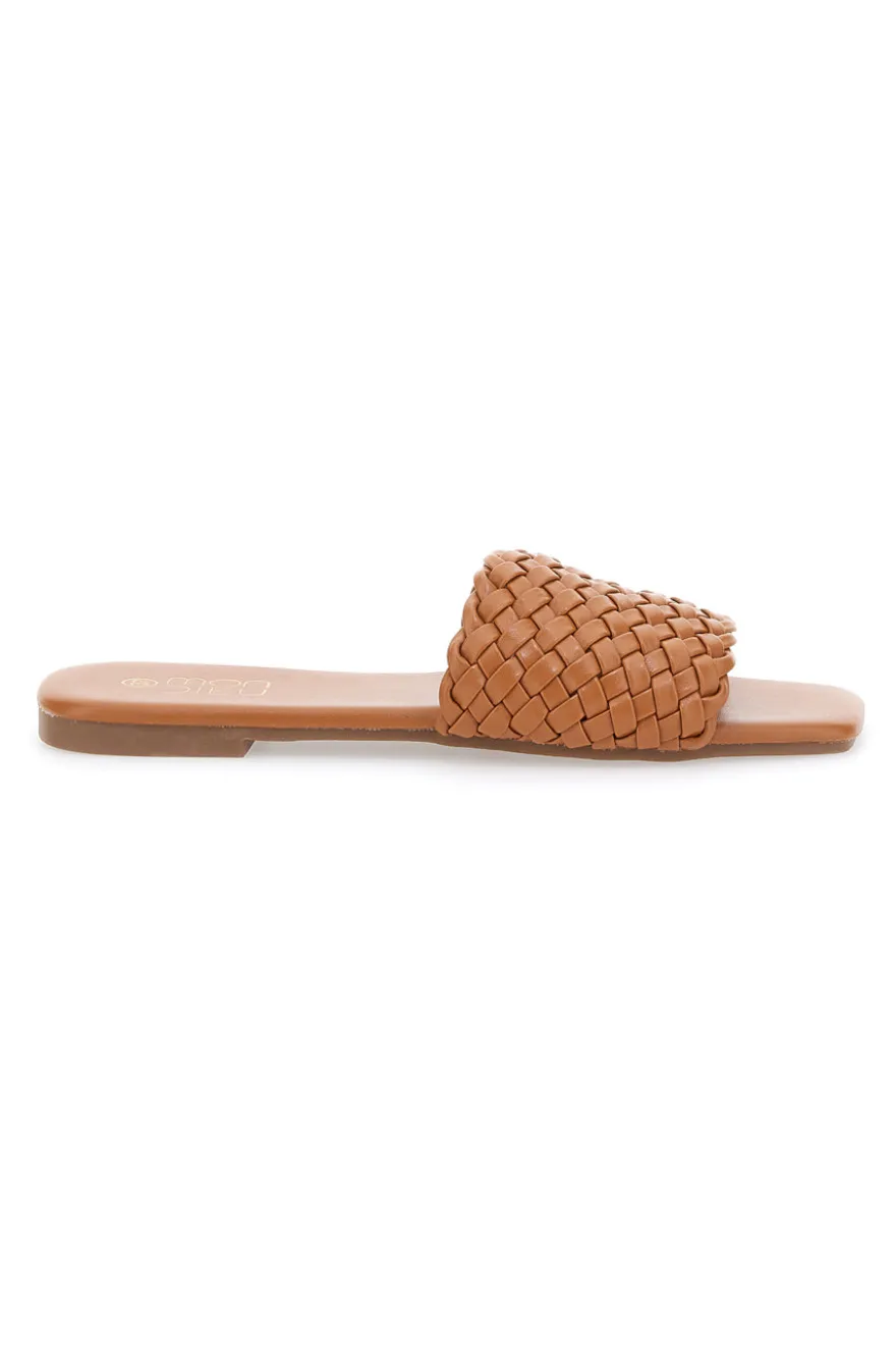 Ciabatte Flat Cognac Con Fascia Incrociata Mon Dieu 5410