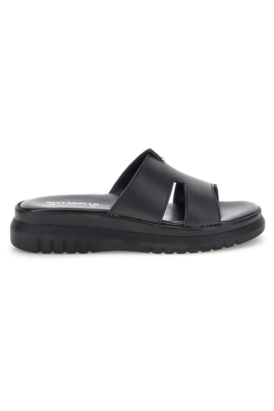 Ciabatte in pelle nero a fasce Pittarello 32811926