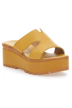 Ciabatte in vera pelle gialle PITTARELLO LOVE 3403101