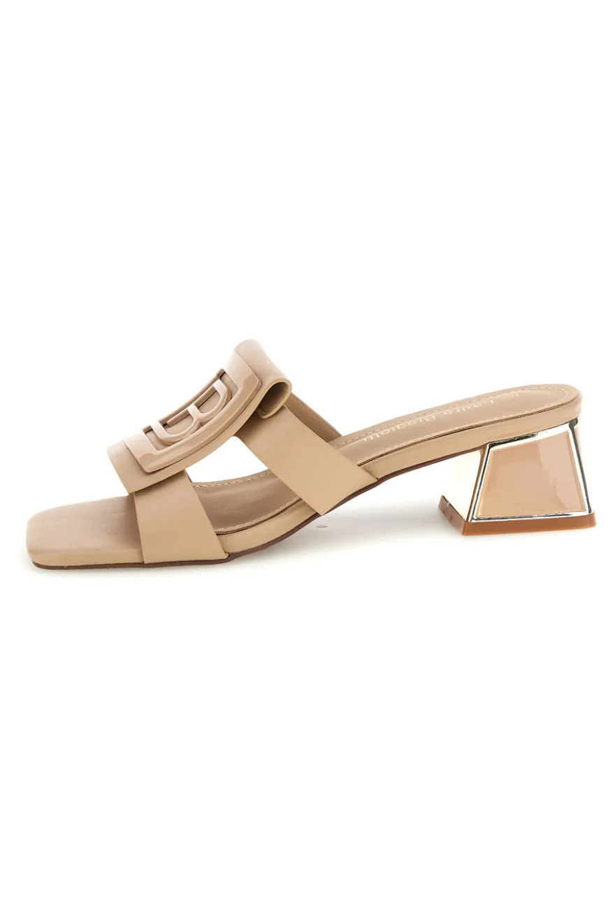 Ciabatte Mules beige con tacco basso e fascia decorativa Laura biagiotti 9730
