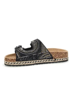 Ciabatte nere con fibbie strass e dettagli ricamati Me & Me 15618