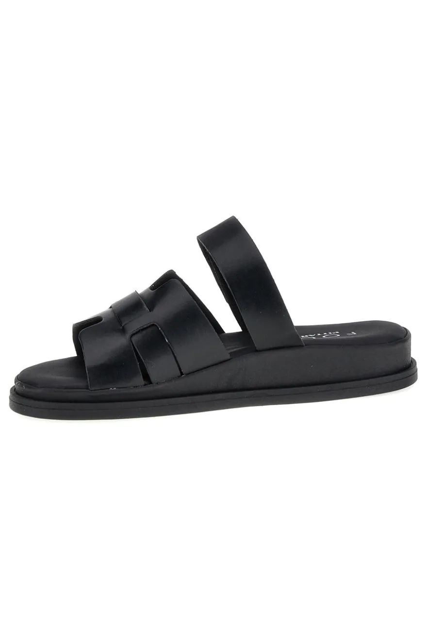 Ciabatte nere in vera pelle con strappo in velcro Pittarello focus 1456531