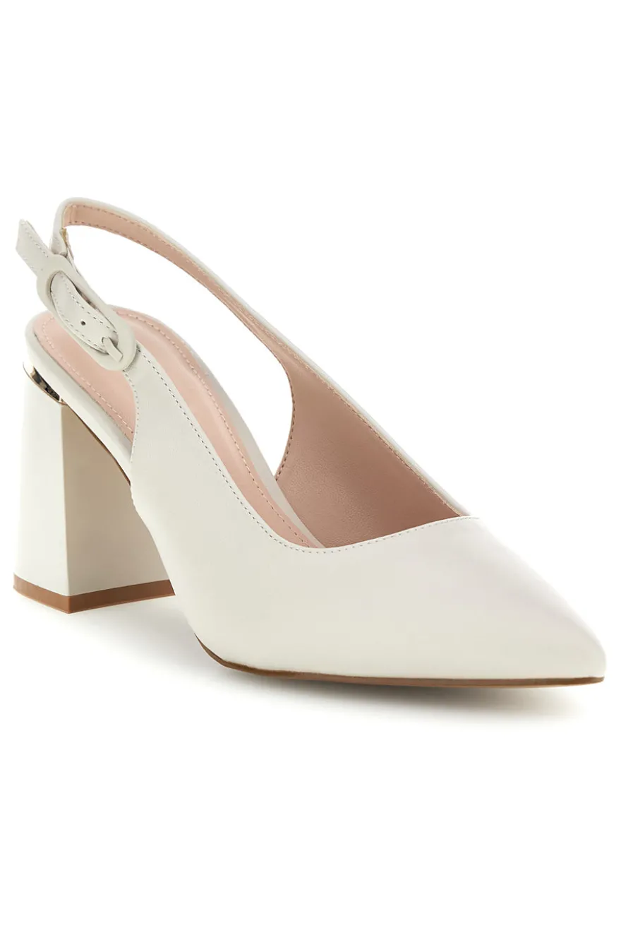 Décolleté beige con cinturino slingback tacco largo Burani 51882c1235
