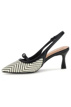 Décolleté Slingback nere con cinturino e tacco medio First lady P666