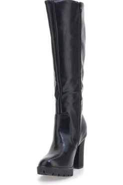 Die ersten schwarzen Stiefel mit hohen Absätzen H262538