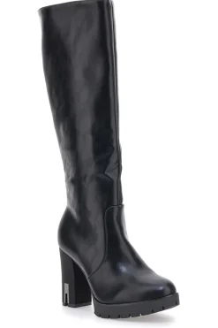 Die ersten schwarzen Stiefel mit hohen Absätzen H262538
