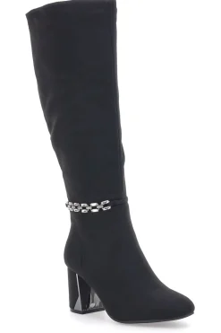 Die ersten 392-Stiefeletten mit Absatz