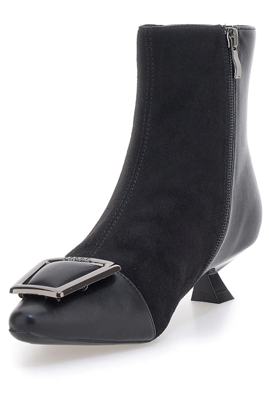 Ferre' F693C714 Schwarze Stiefeletten mit niedrigem Absatz und Schnalle
