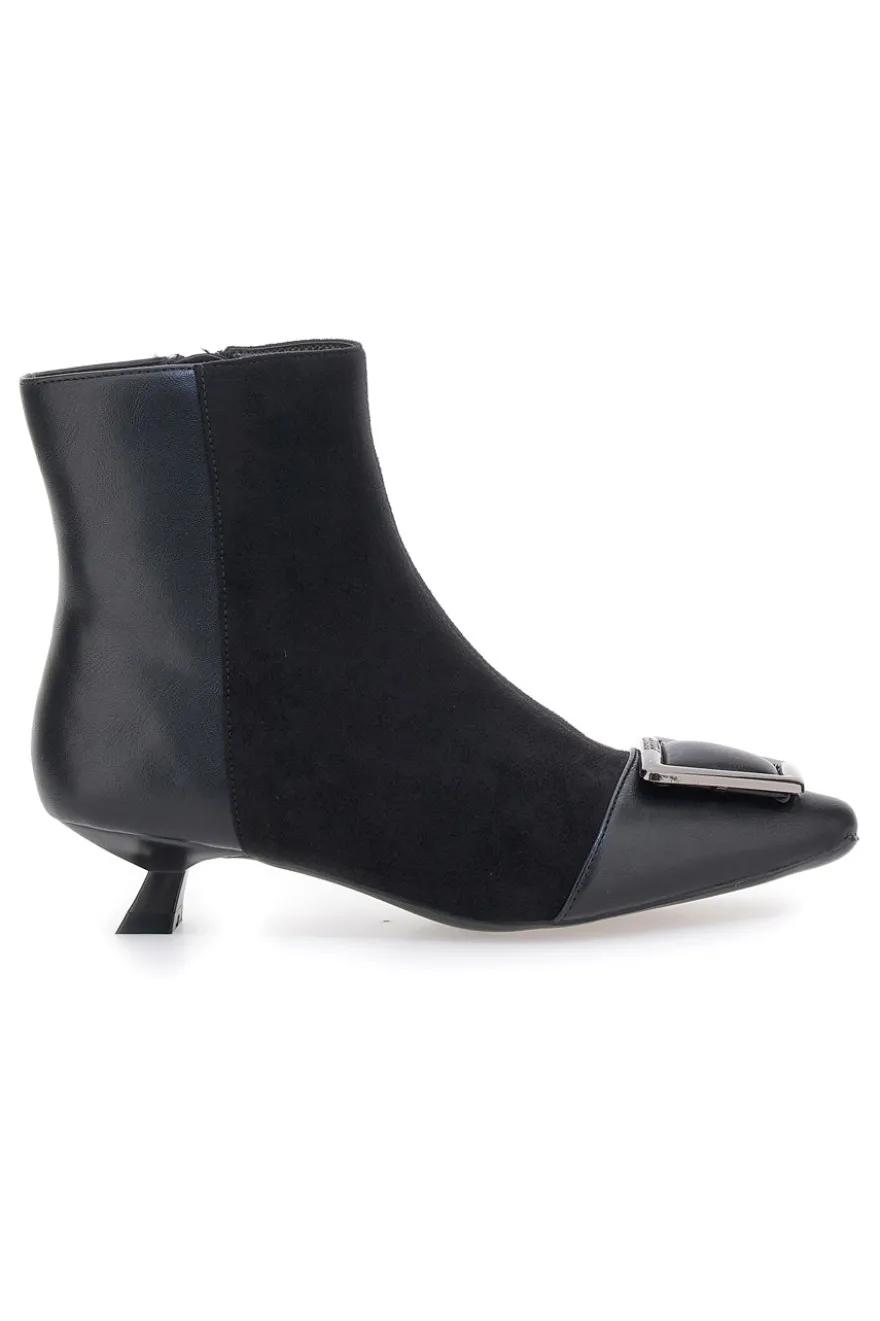 Ferre' F693C714 Schwarze Stiefeletten mit niedrigem Absatz und Schnalle