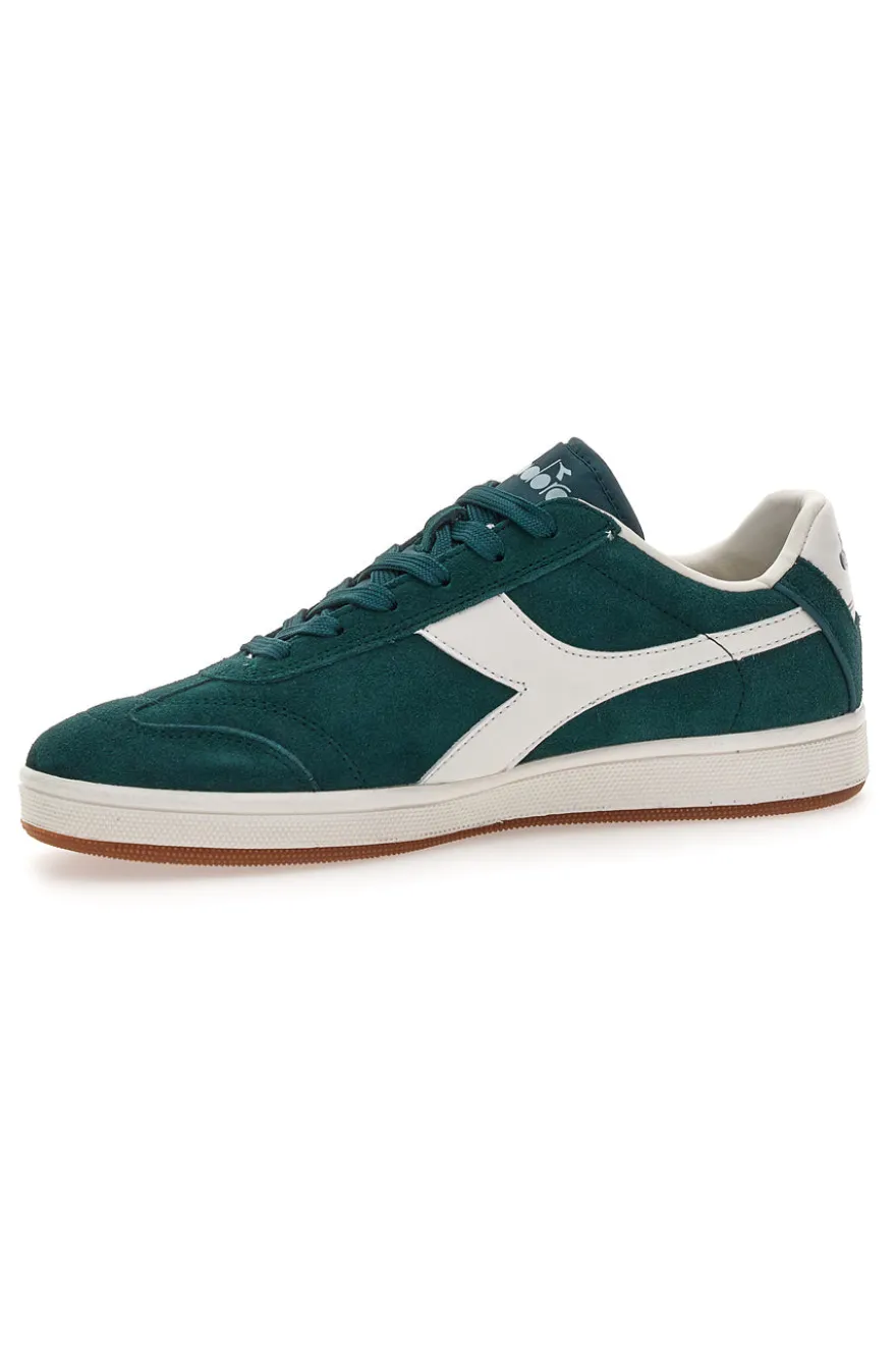 Grüne Wildleder-Sneaker mit seitlichem Diadora Kick-Logo