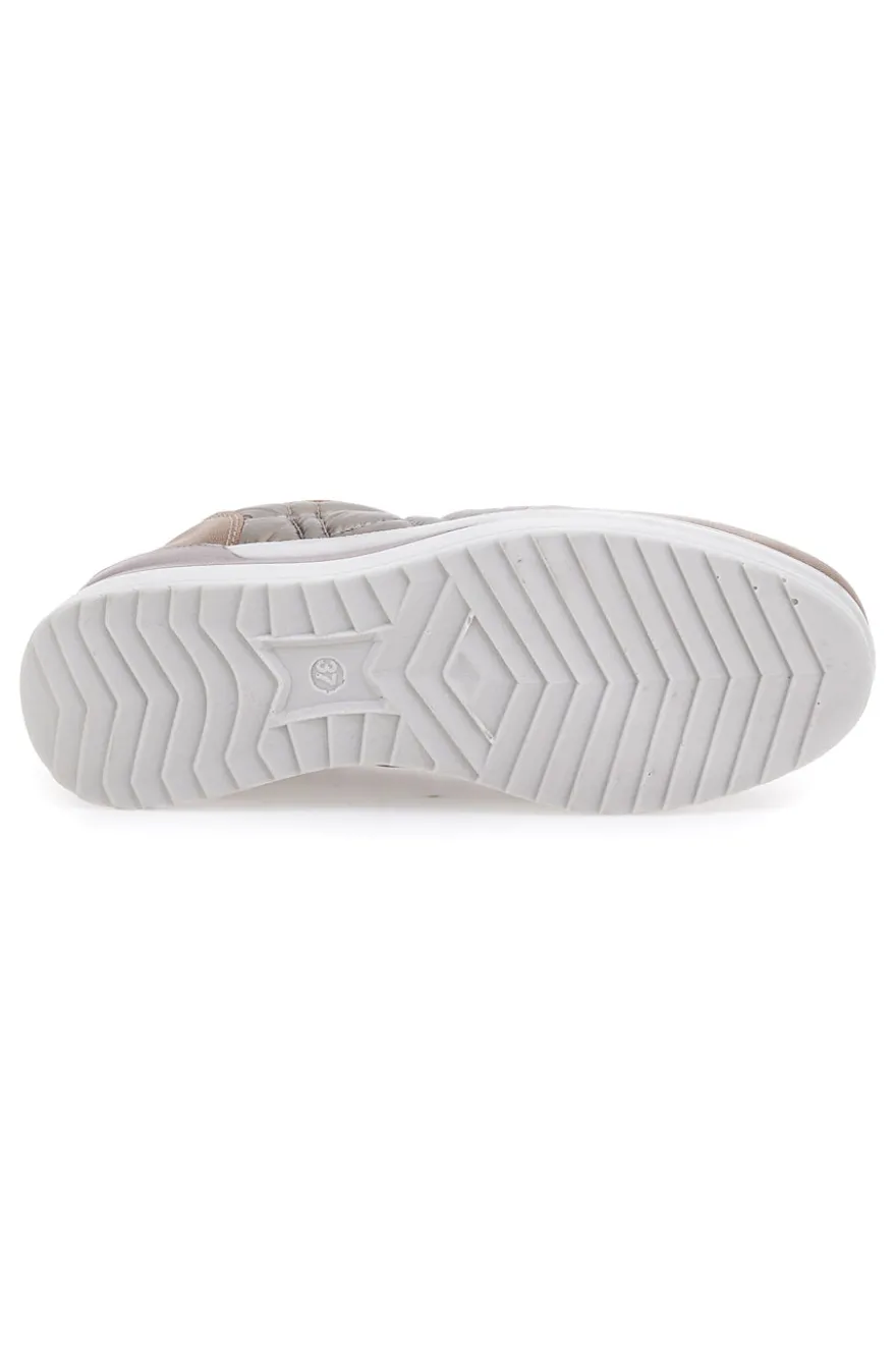 Khakifarbene Sneakers mit Schnürsenkeln und Plateausohle Mio Tempo 12412