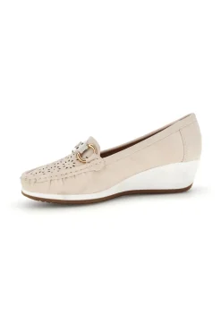 Mocassini beige traforati con zeppa Mio tempo MINA910