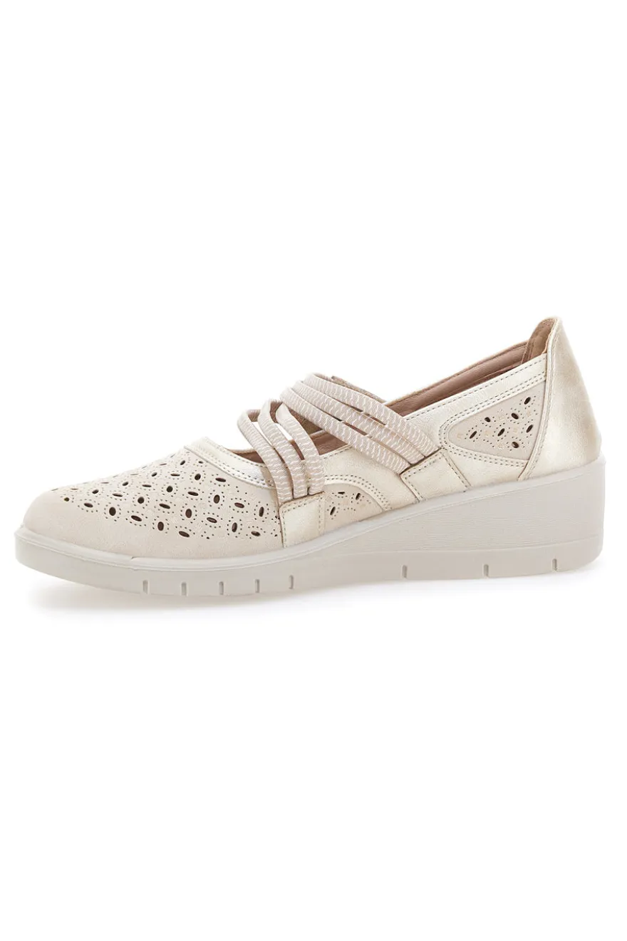 Mocassini beige traforati con strappo The First Active 5