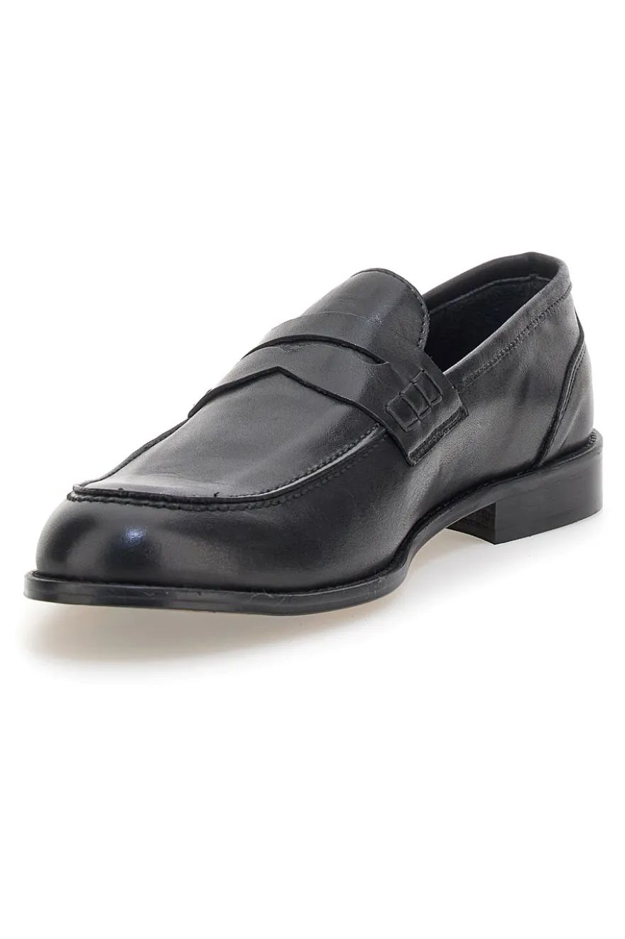 Mocassini neri in pelle con suola in cuoio made in Italy Pittarello 77109