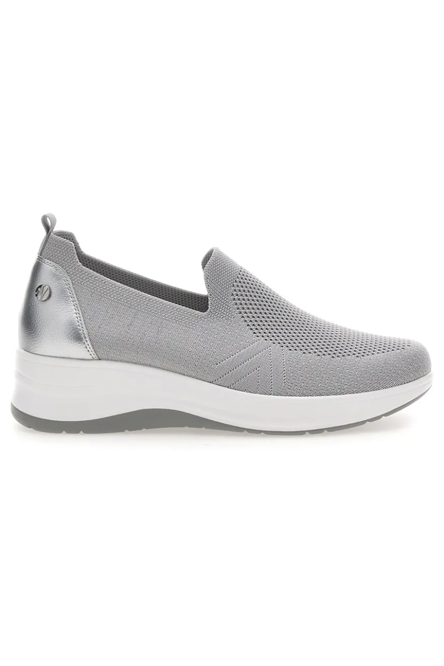 Mocassini Slip on grigie in tessuto tecnico con zeppa Inblu 66IC