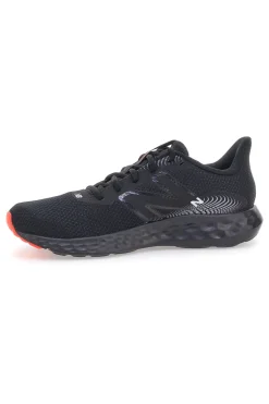 New Balance M411RU3 – Gepolsterte Laufschuhe aus schwarzem Mesh