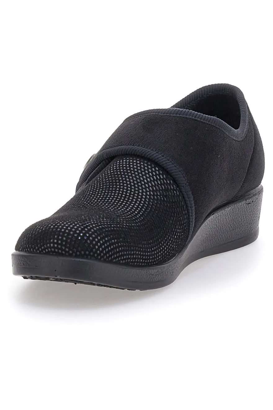 Pantofole nere chiuse con velcro FLY FLOT 38865