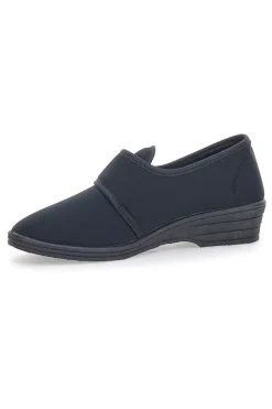 Pantofole nere con strappo Natural 650